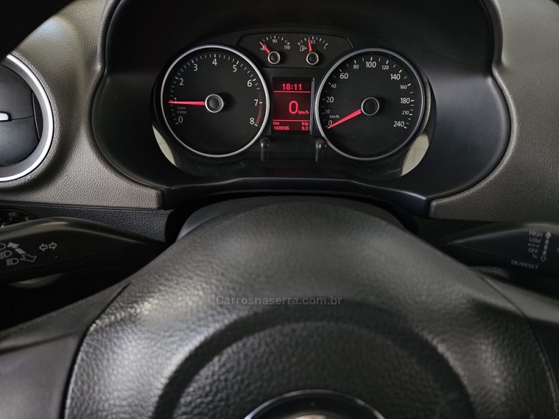 VOLKSWAGEN - SAVEIRO - 2013/2014 - Vermelha - R$ 64.900,00