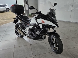 HONDA - NC 750X - 2022/2023 - Branca - R$ 59.000,00