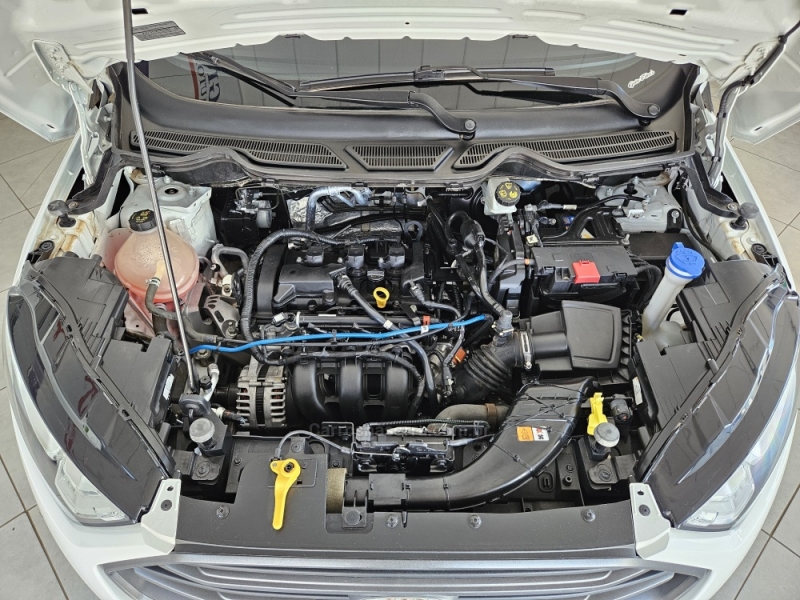 FORD - ECOSPORT - 2017/2018 - Branca - R$ 73.000,00