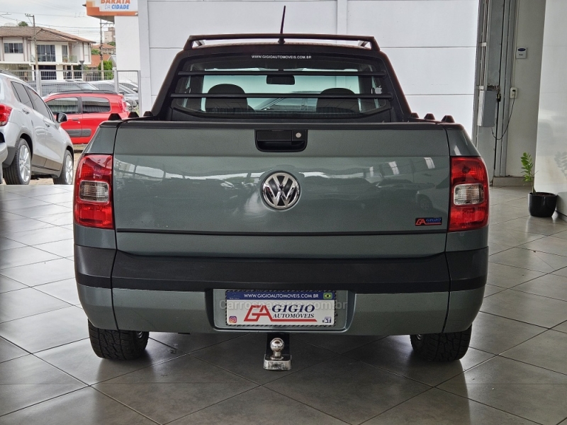 VOLKSWAGEN - SAVEIRO - 2011/2012 - Cinza - R$ 44.900,00