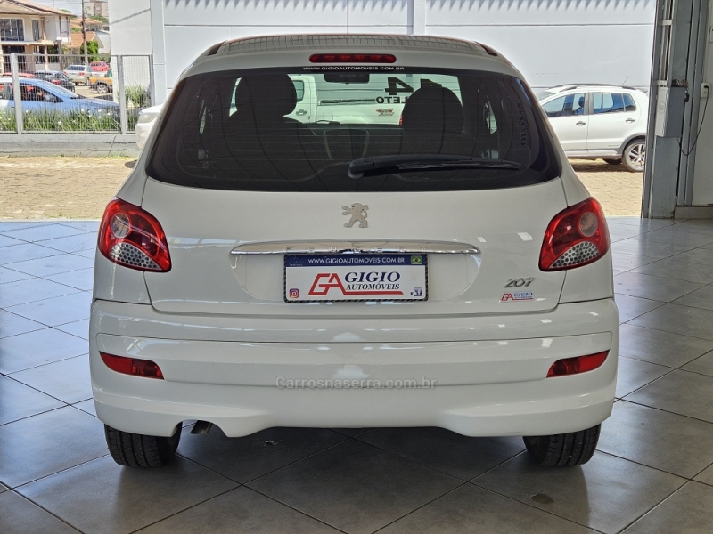 PEUGEOT - 207 - 2012/2014 - Branca - R$ 30.500,00