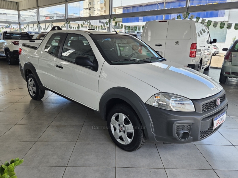 FIAT - STRADA - 2019/2020 - Branca - R$ 76.500,00