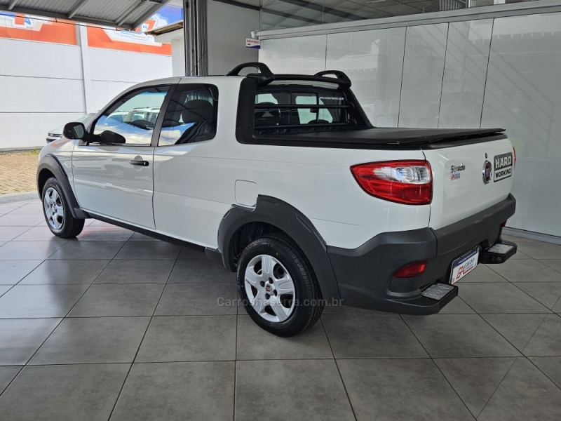 FIAT - STRADA - 2019/2020 - Branca - R$ 76.500,00