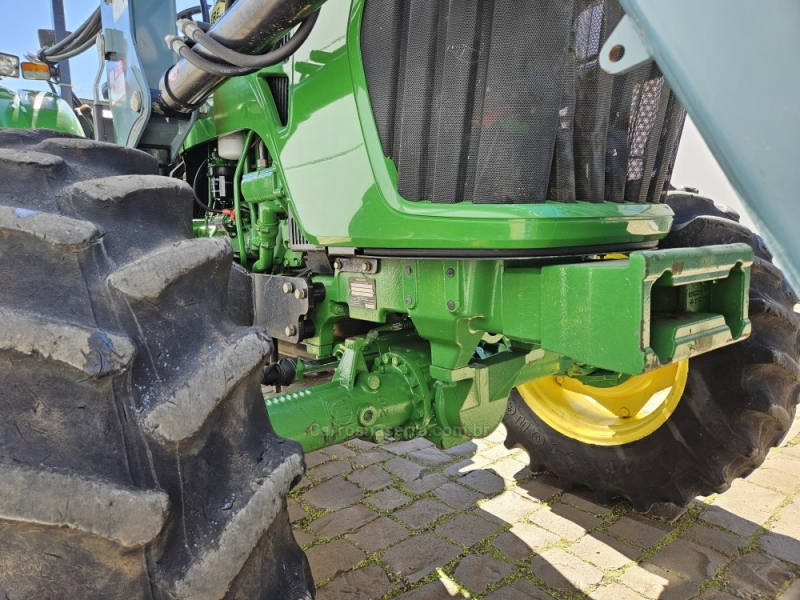 JOHN DEERE - TRATOR 5078 - 2015/2015 - Verde - R$ 180.000,00