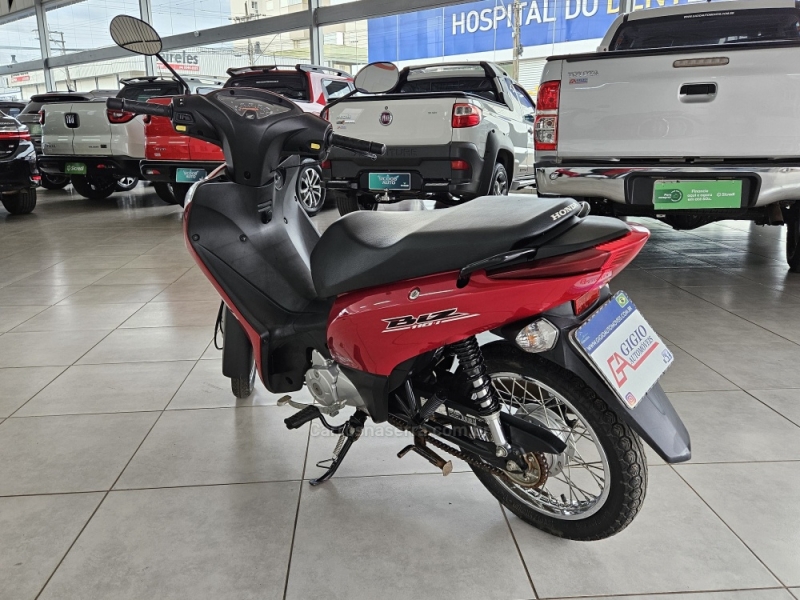 HONDA - BIZ 110I - 2017/2017 - Vermelha - R$ 11.000,00