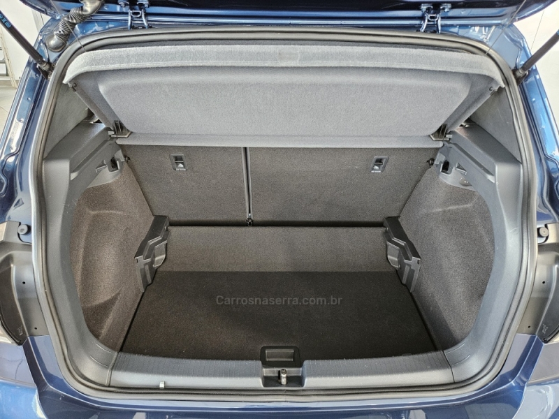 VOLKSWAGEN - T-CROSS - 2021/2022 - Azul - R$ 122.000,00