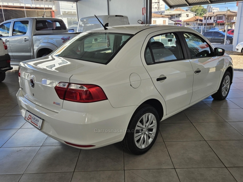 VOLKSWAGEN - VOYAGE - 2019/2020 - Branca - R$ 55.500,00