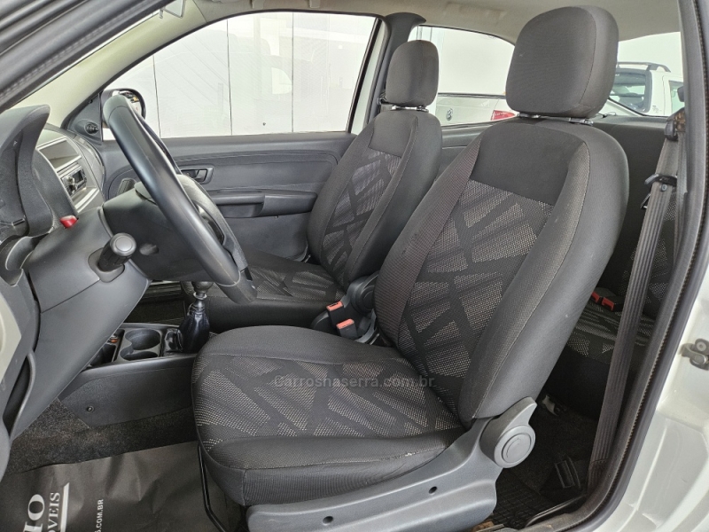 FIAT - PALIO - 2014/2015 - Branca - R$ 29.500,00