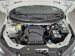 FIAT - STRADA - 2022/2022 - Branca - R$ 74.000,00