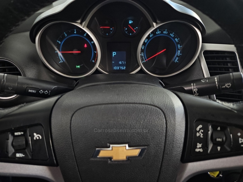 CHEVROLET - CRUZE - 2013/2013 - Branca - R$ 58.900,00