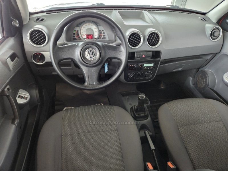 VOLKSWAGEN - GOL - 2008/2009 - Vermelha - R$ 25.500,00
