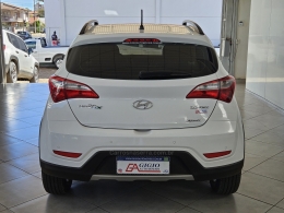 HYUNDAI - HB20X - 2013/2014 - Branca - R$ 58.500,00