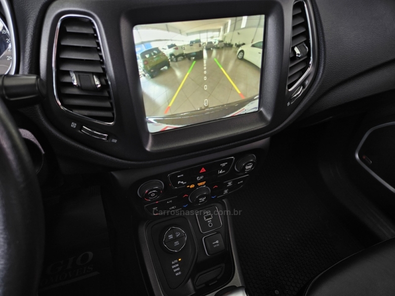 JEEP - COMPASS - 2021/2021 - Marrom - R$ 135.000,00