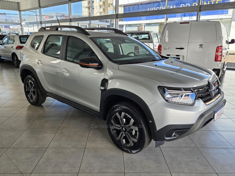 RENAULT - DUSTER - 2024/2025 - Prata - R$ 123.000,00