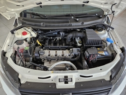 VOLKSWAGEN - VOYAGE - 2019/2020 - Branca - R$ 55.500,00