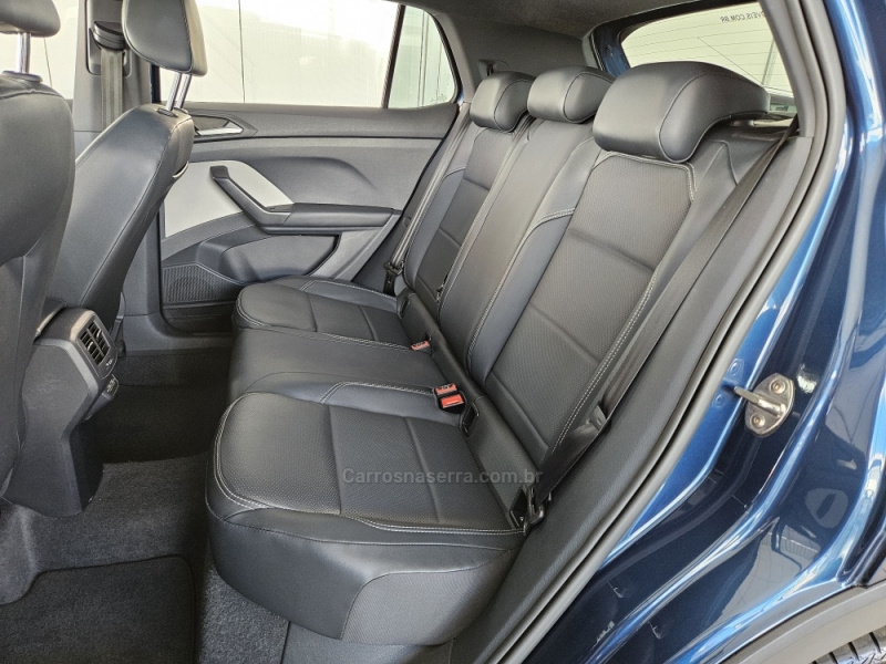 VOLKSWAGEN - T-CROSS - 2021/2022 - Azul - R$ 122.000,00