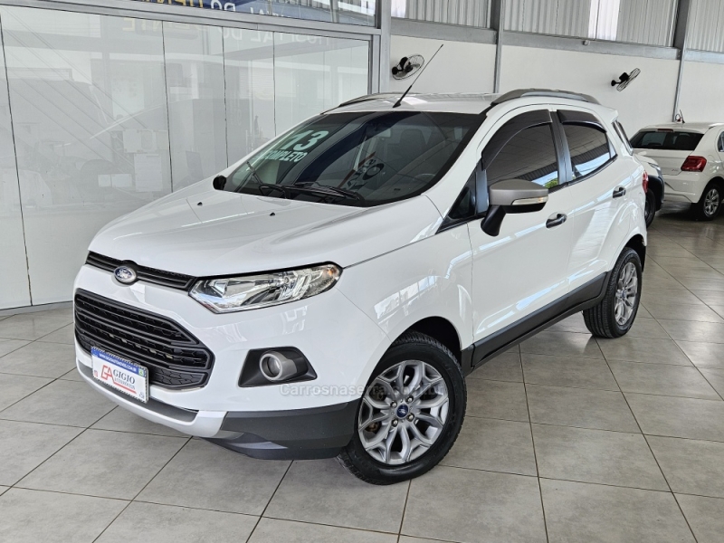 FORD - ECOSPORT - 2012/2013 - Branca - R$ 55.000,00