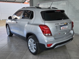 CHEVROLET - TRACKER - 2018/2019 - Prata - R$ 92.000,00