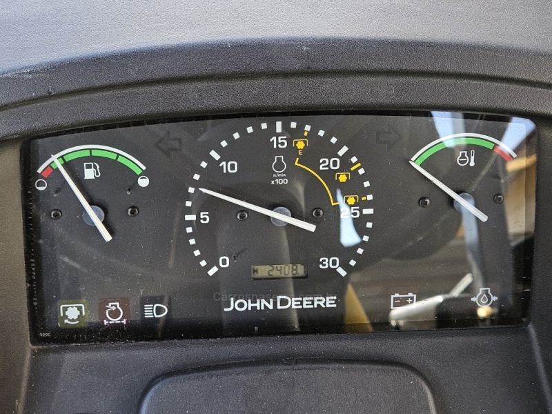 JOHN DEERE - TRATOR 5078 - 2015/2015 - Verde - R$ 180.000,00