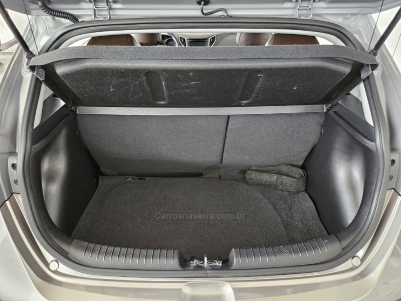 HYUNDAI - HB20X - 2016/2017 - Prata - R$ 71.500,00