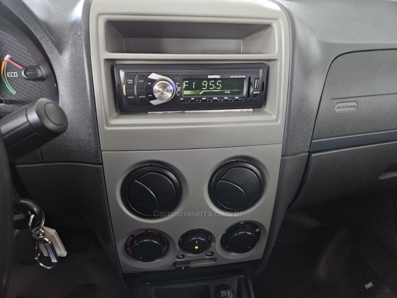 FIAT - PALIO - 2014/2015 - Branca - R$ 29.500,00