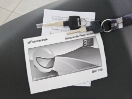 HONDA - BIZ 125 - 2023/2024 - Prata - R$ 17.900,00